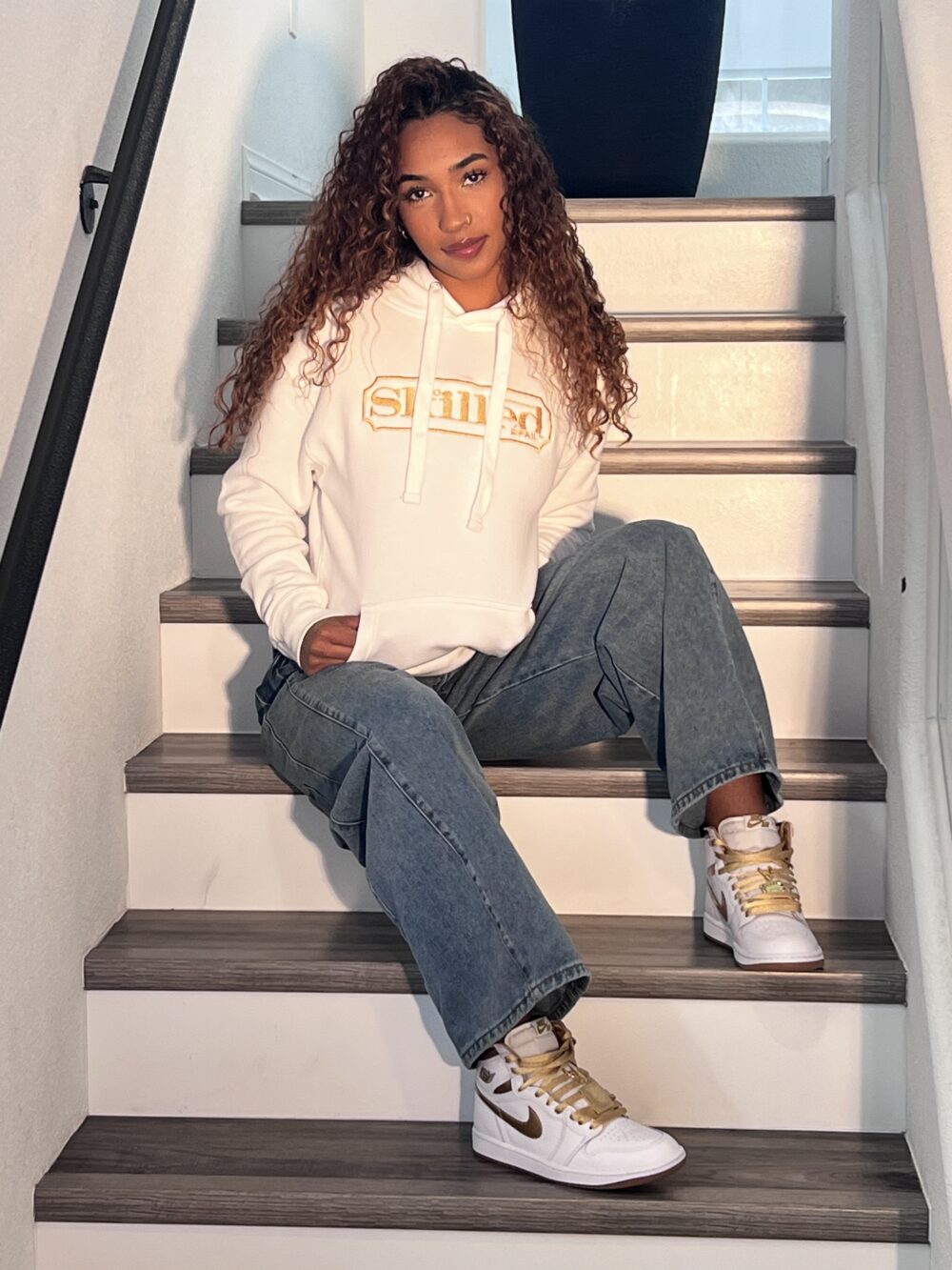 Too Skilled Hoodie – Base White & Gold - Image 5